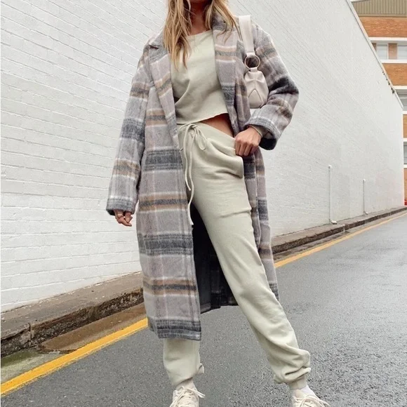 Princess Polly Penelope Coat - Picture 3 of 14